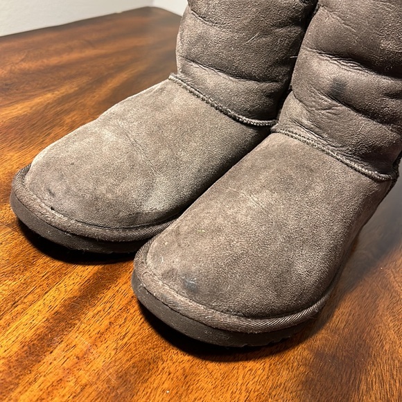 Ugg Australia classic tall shearling boots. - Picture 5 of 13